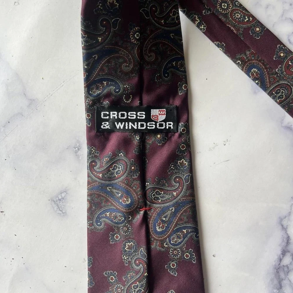 Cross & Windsor Mens Burgundy Paisley‎ Silk Tie Made in USA Italian Fabric Wide